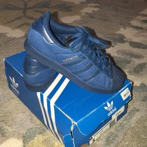 Adidas Sneakers